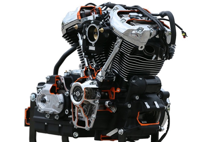 ミルウォーキーエイトの4バルブエンジンはV-RODの技術が使われている